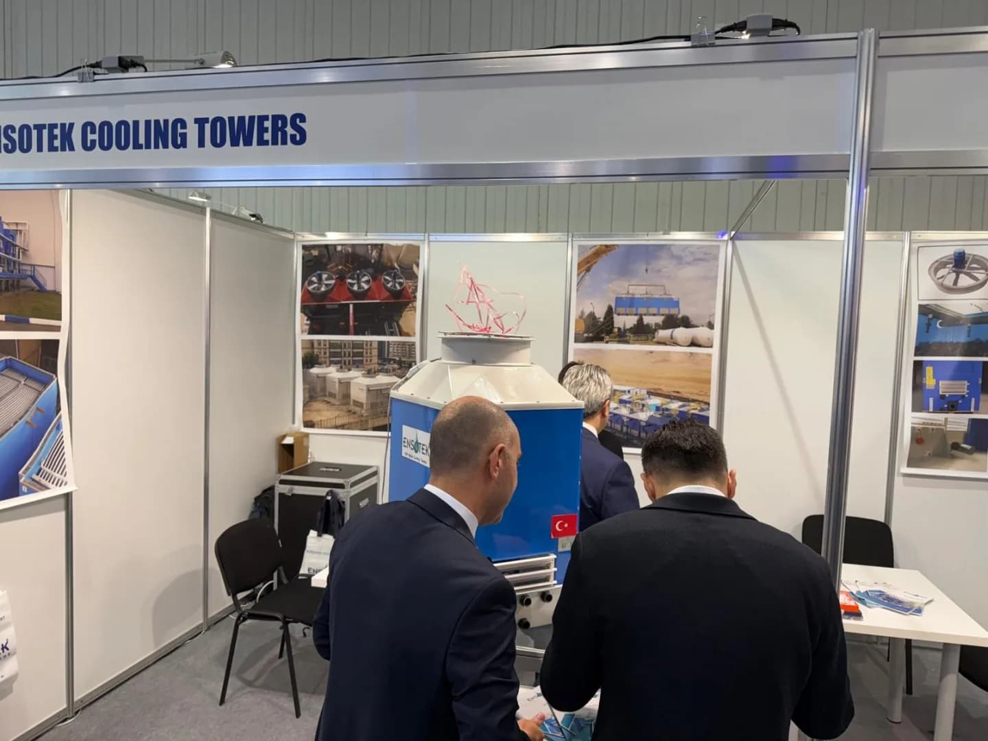 ENSOTEK Messestand auf der Aquatherm Baku 2025